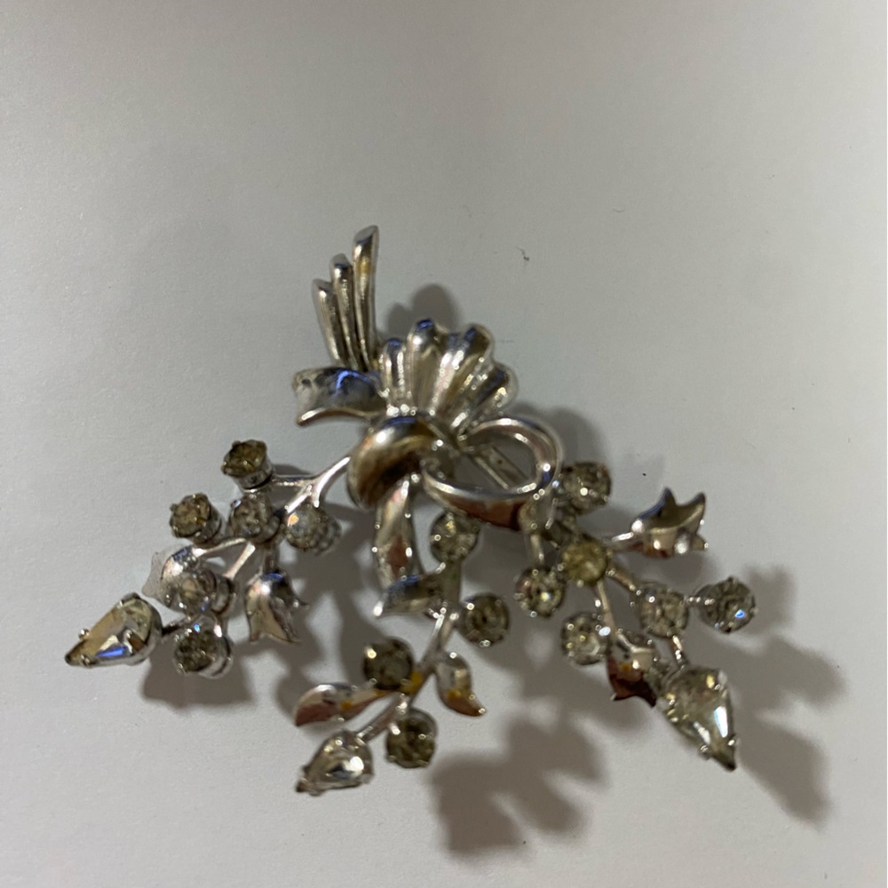 Christmas brooches
